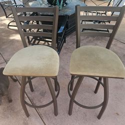 2 bar chairs