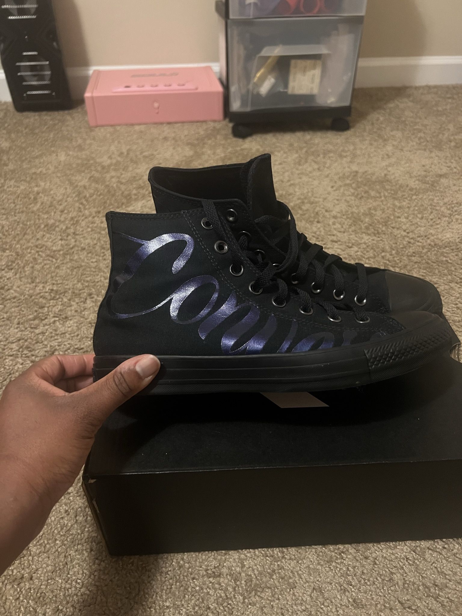 ⭐️Women’s High Top Converses⭐️