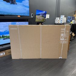 SAMSUNG S95F 77 INCH SMART 4k TVS AI THIN Q BRAND NEW TV 