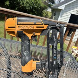 Bostitch Smart Point 16 Gage Nailer