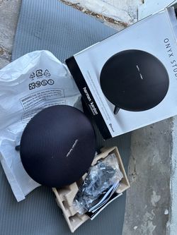*BRAND NEW* Harman Kardon Onyx Studio 4 Portable Bluetooth Speaker - Black