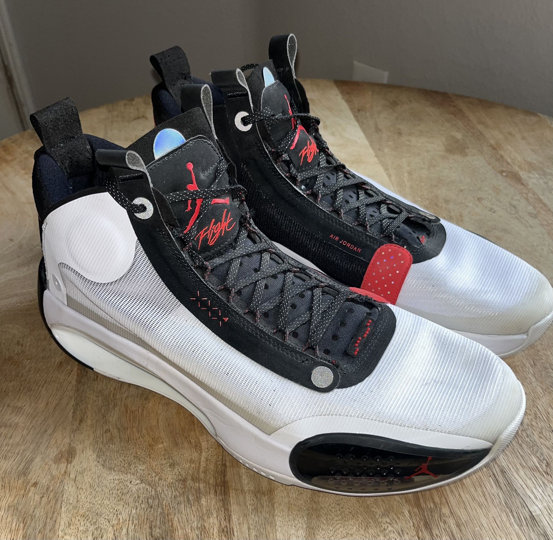 Air Jordan 34 Chicago Men display picture 2