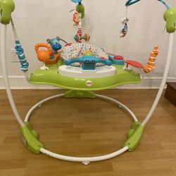 Like new fisher price baby bouncer 