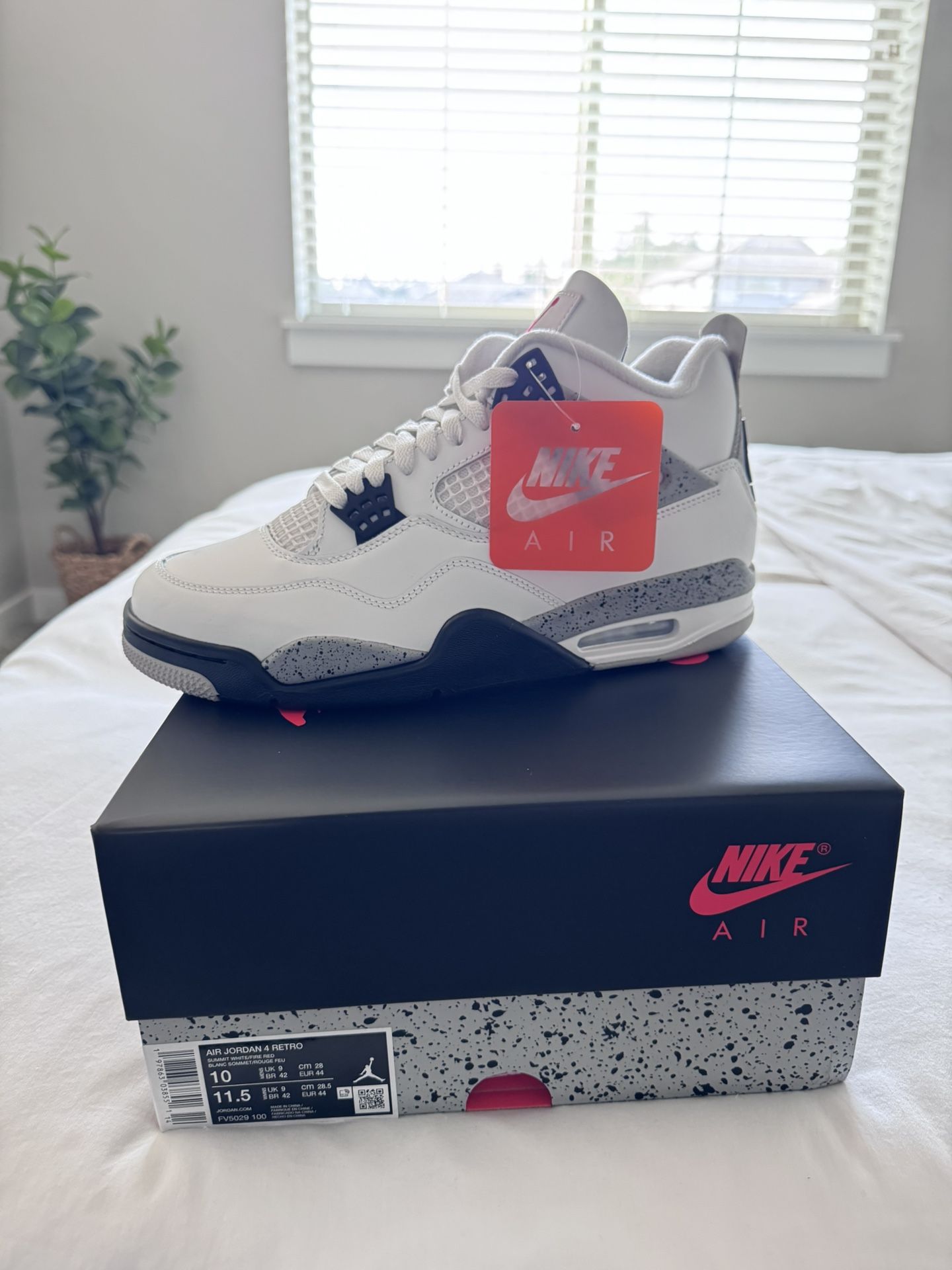 Jordan 4 ‘White Cement’ Size 10M