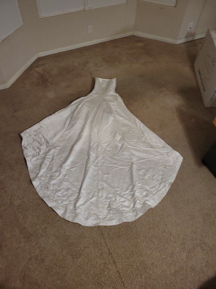 Casablanca Wedding Gown 