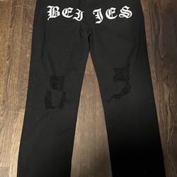 Graphic Jeans