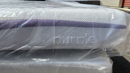 King Sealy Posturepedic Chablis Mattress