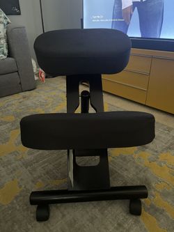 Ergonomic Kneeling Chair