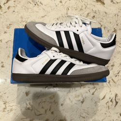 Black Adidas Samba 