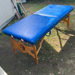 Massage Table 