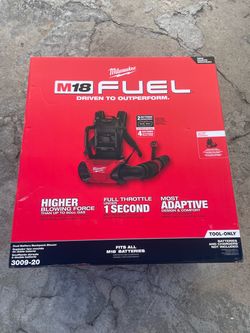 Milwaukee M18 FUEL 155 MPH 650 CFM 18-Volt Lithium-Ion Brushless Cordless Dual Battery Backpack Blower (Tool Only) $259 New