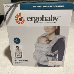 ERGOBABY CARRIER