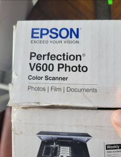 Epson V600 Color Photo Scanner professional