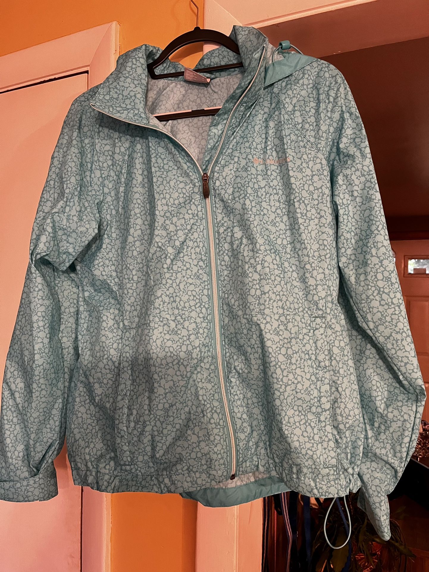 Women’s Columbia Light Weight Rain Jacket