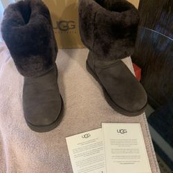 Woman’s Boots/Slipper package