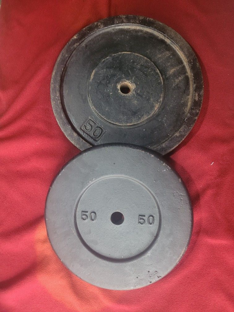 1" HOLE 50LB PLATES 100LB TOTAL. 2-50s
11525 S HALSTED DUNKIN DONUTS/
7111.S WESTERN WALGREENS
50$ . CASH ONLY AS IS