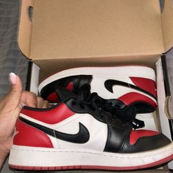Jordan 1 Low Bred Toe
