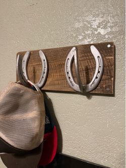 Horse Shoe Hat Rack/Coat Rack