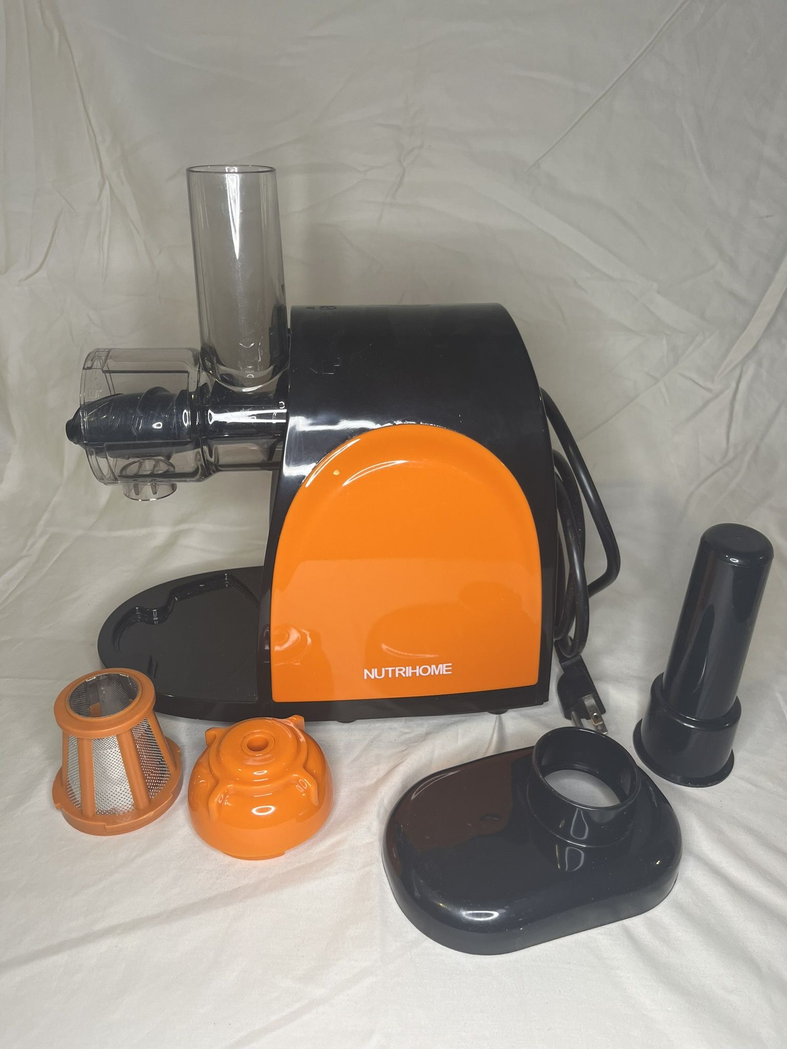 Nutrihome Masticating Juicer