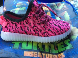 Girls kid led shoes
