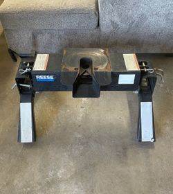 Reese 15k lb 5th Wheel Hitch
