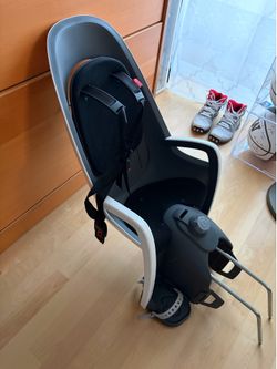 Hamax child bike seat - New