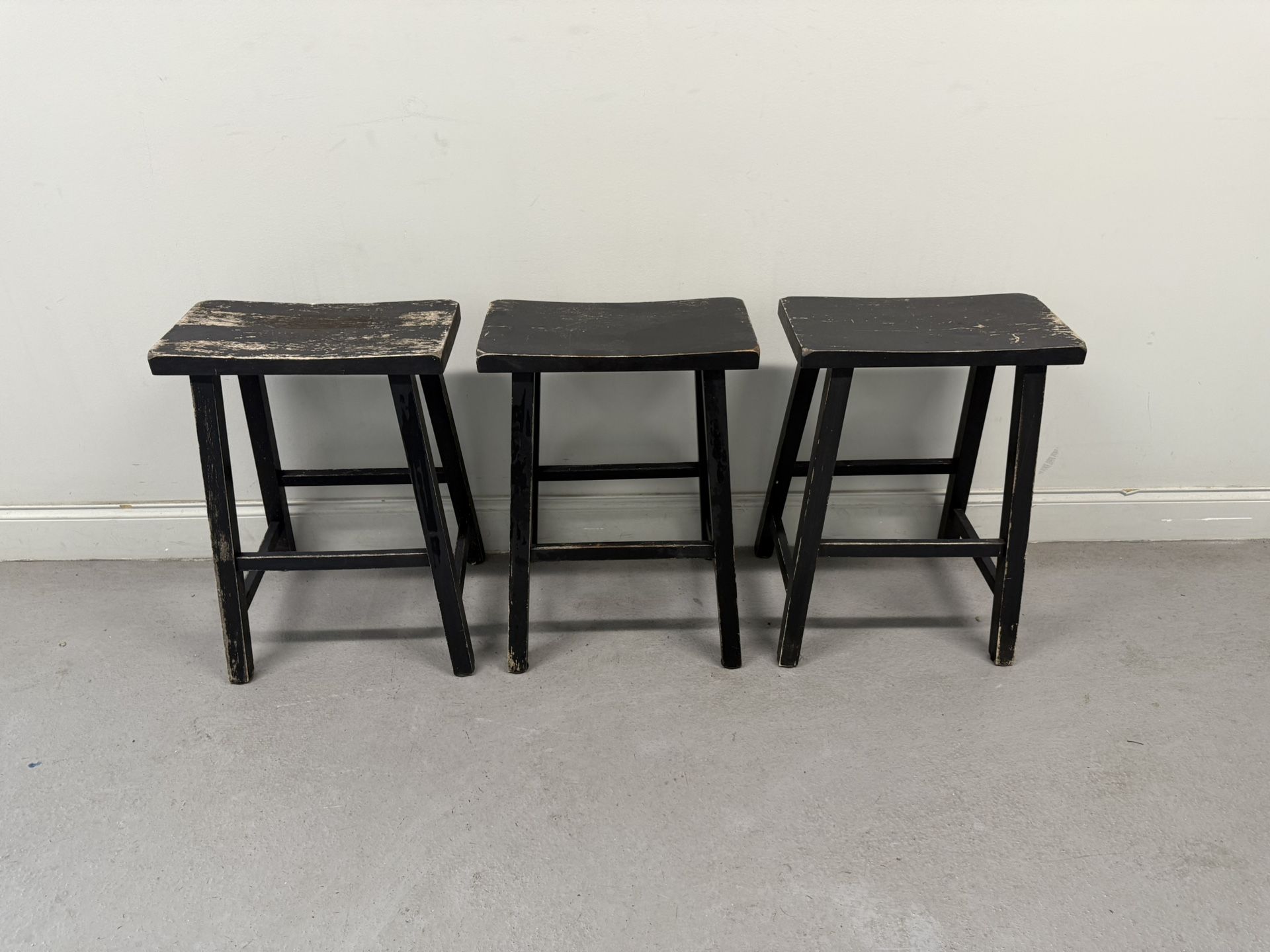 BAR STOOLS Set of Three 24”x17.5”x9” (Good condition) PICK UP IN CORNELIUS - SEE ALL PICTURES FOR DETAILS