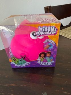 Kitty sqeeze squishy