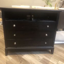 Wood Dresser