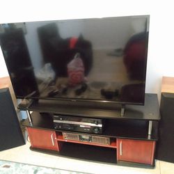 I Have For Sale All STEREO Everithing insignia Tv ; Speaker ,Receiver Pioneer And Ecualizerand Tv Stand