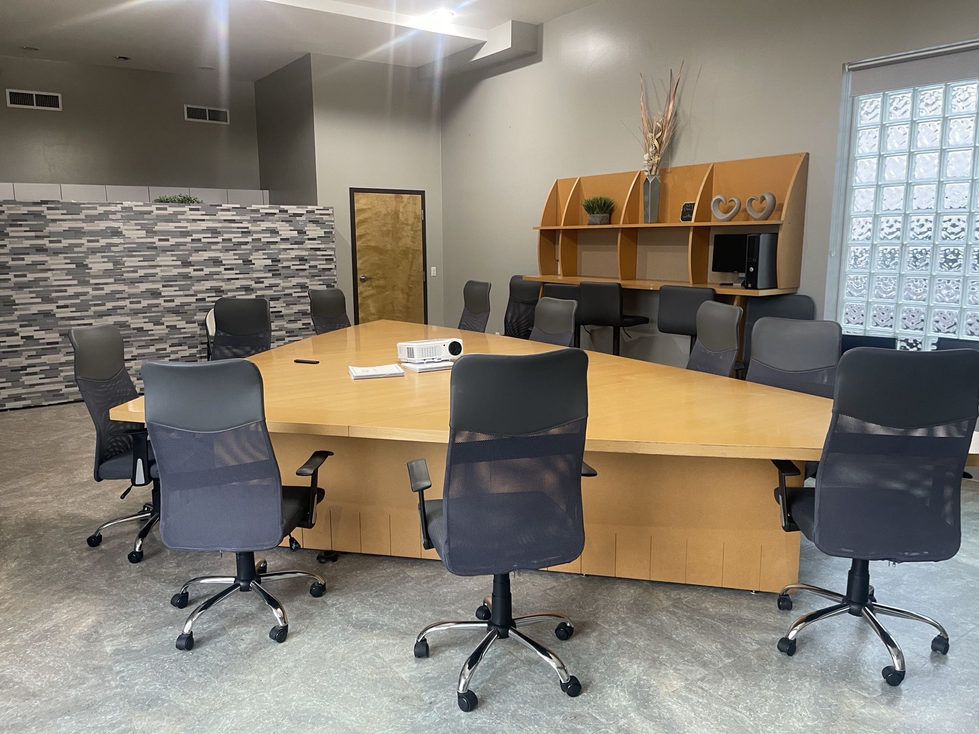 Complete Office Furniture Set – Desks, Chairs, Storage & More – Great Condition!