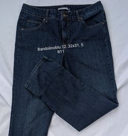 Womens Bandolinoblu Dark Denim Blue Jeans 12 DB2207-DKA 32x31.5 Rise 11 77% Cotton, 21% Polyester, 2% Spandex. Very Nice. East Or West
The Bandolinob