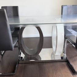 Modern 4-Seater Glass Top Dining Table + 4 Chairs