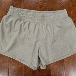Women’s Medium Gap fit Running Shorts $10