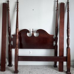 Solid wood 4 Post Queen Size Bed Frame