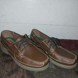 Mountain Creeks (Boat Shoes) Leather- Size 8