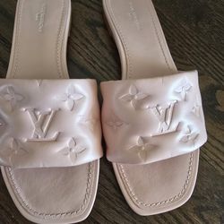 Louis Vuitton  women  REVIVAL FLAT MULE ZISE 8