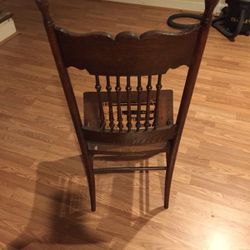 Oh antique style Chair