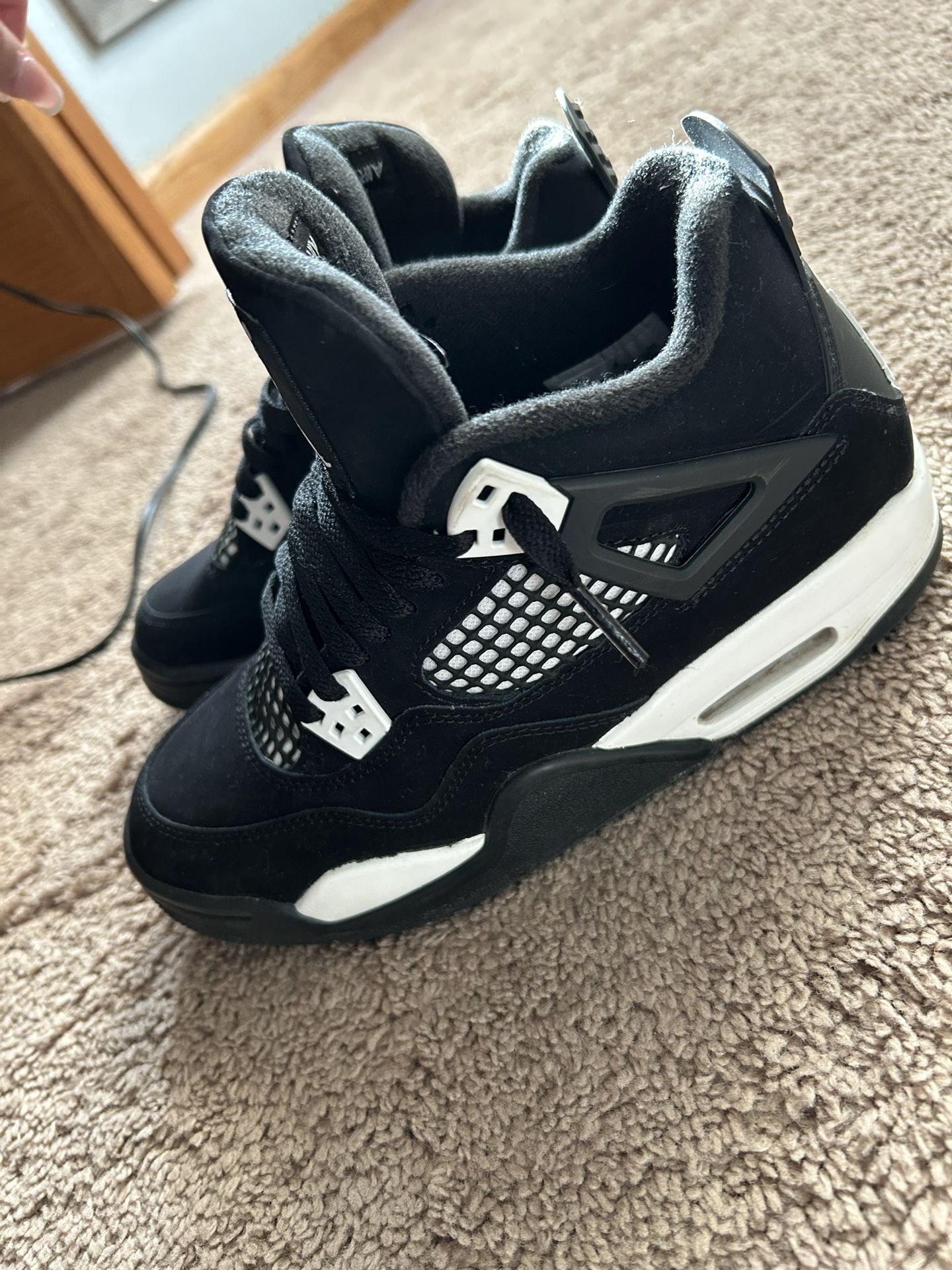 White And Black Thunder 4s
