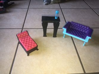 Monster High Furniture