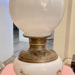 GORGEOUS Hurricane LAMP