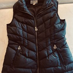 MICHAEL KORS WOMEN’S BLACK DOWN QUILTED PUFFER VEST SIZE M 