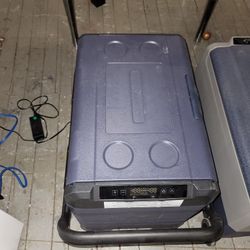 Camper,Suv And Cars Fridge/Freezer Refrigerator 12 Volts And 115 Volts 