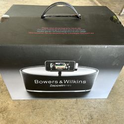 Bowers & Wilkins Zeppelin Mini In Great Condition B&W Bose Jbl 