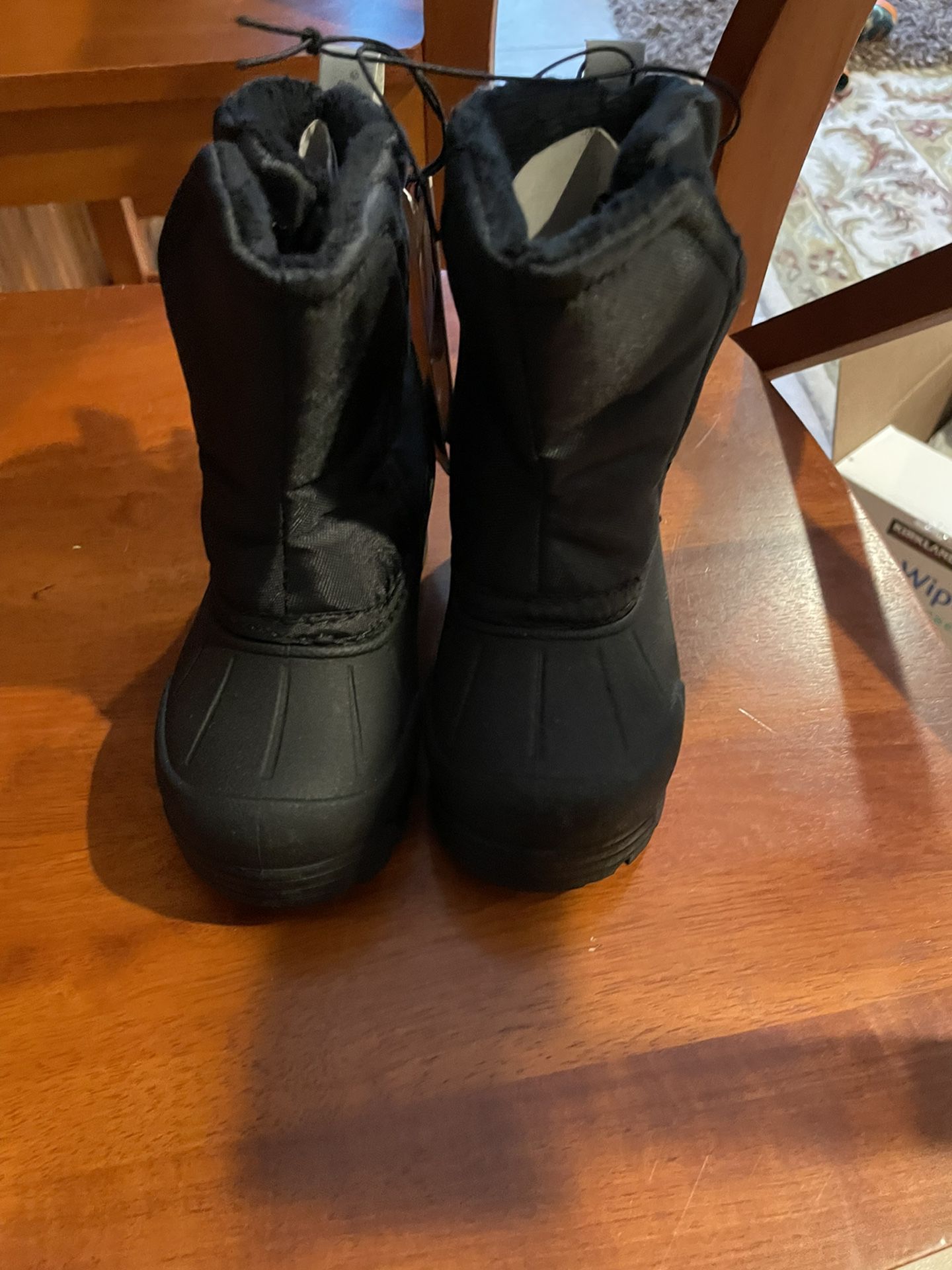 Snow Boots - Kids/toddler Size 6 & 9