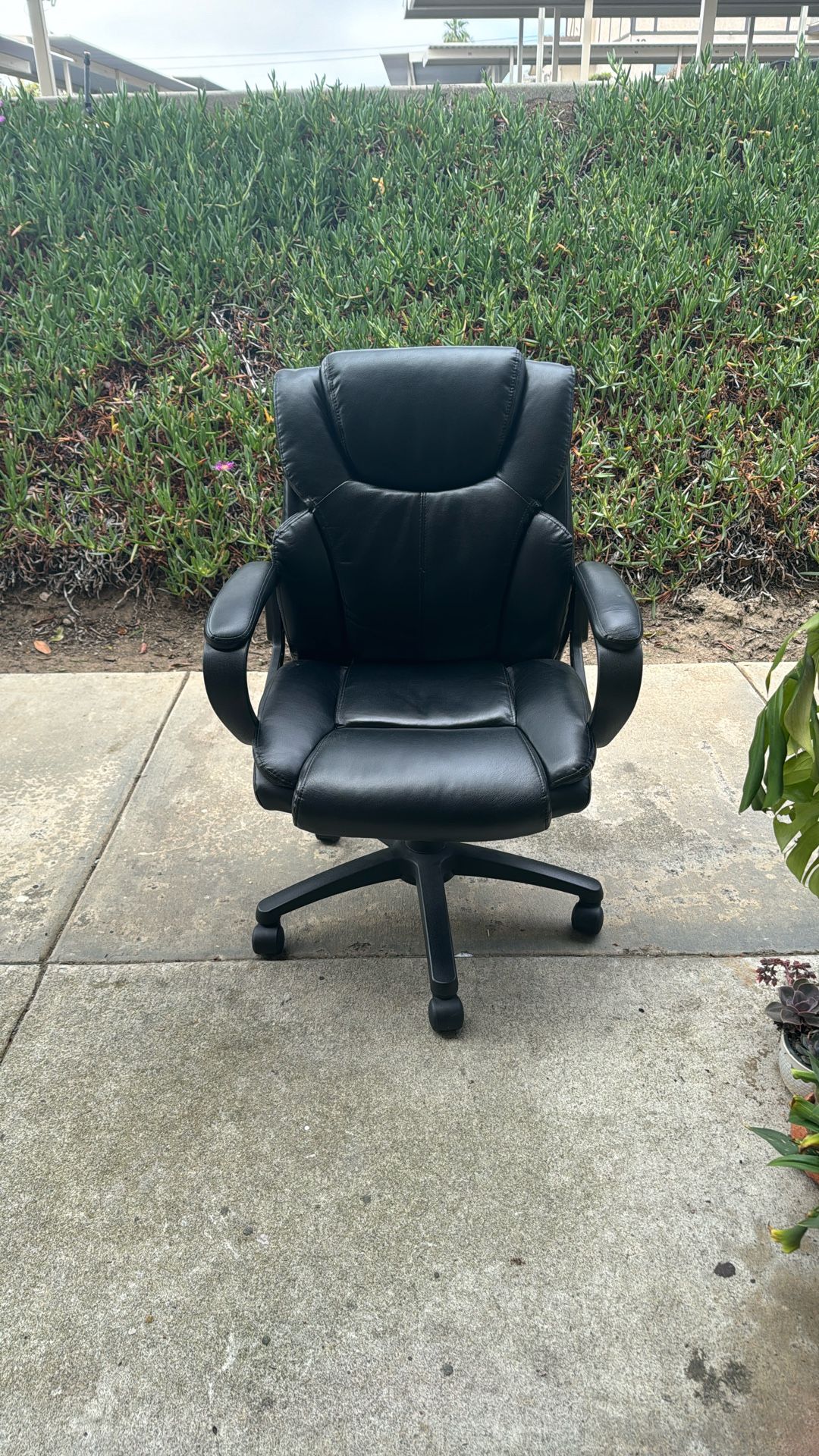 Black Office Chair