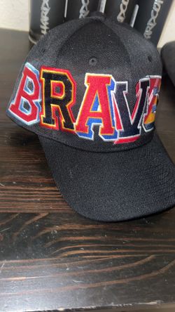Mitchell And Ness Braves SnapBack Hat .