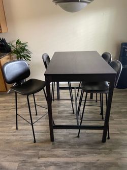 Kitchen table & chairs