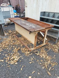 Rolling Metal Work Table