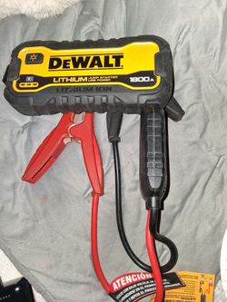 Dewalt jump starter/ USB powerbank